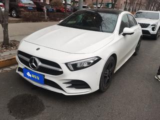 奔驰A级 A200L 1.3T 自动 运动轿车特别版 
