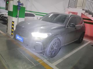 宝马X5 40i 