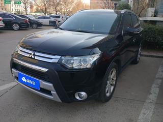 三菱欧蓝德 2.4L 自动 豪华超值版 