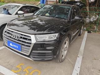 奥迪Q5L 40TFSI 2.0T 自动 荣享时尚型 