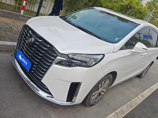 别克GL8 ES陆尊 2.0T 自动 653T尊享型 