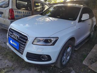 奥迪Q5 40TFSI 2.0T 自动 技术型 
