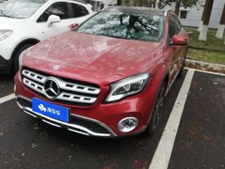 奔驰GLA 220 2.0T 自动 运动型 