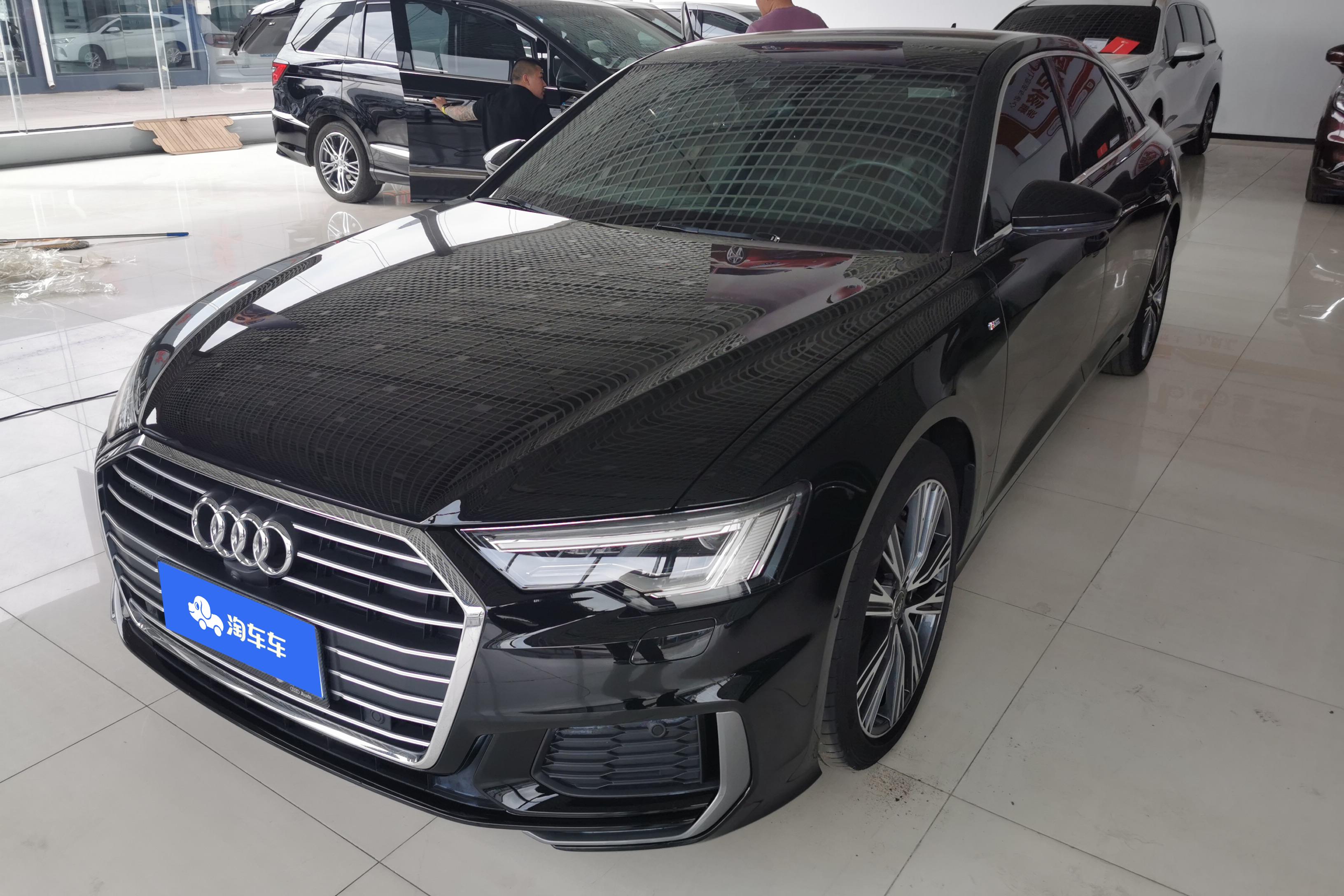 奥迪A6L 55TFSI 2022款 3.0T 自动 尊享动感型 价格0万