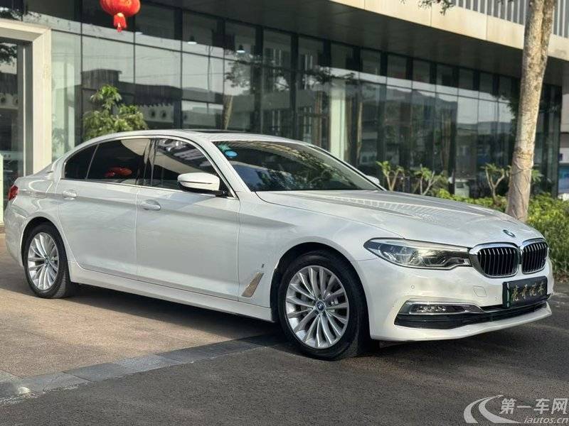 宝马5系新能源 2019款 2.0T 自动 后驱 豪华套装 (国Ⅵ) 