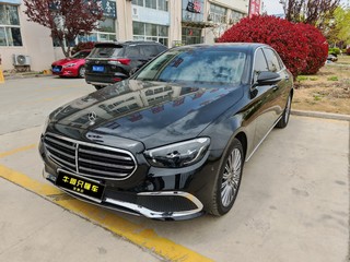 奔驰E级 300L 改款三豪华型 