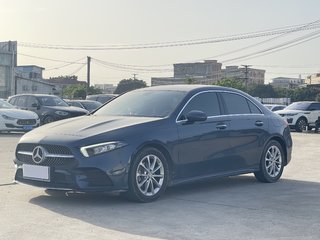 奔驰A级 1.3T 