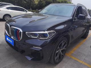 宝马X5 40i 