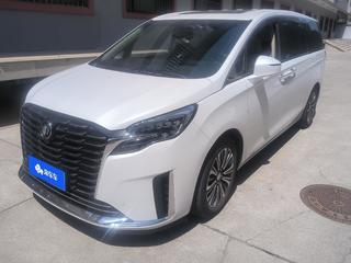 别克GL8 ES陆尊 2.0T 自动 653T智慧旗舰型 