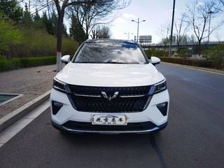 五菱星辰 1.5T 自动 星曜版 