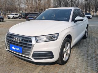 奥迪Q5L 40TFSI 2.0T 自动 荣享时尚型 