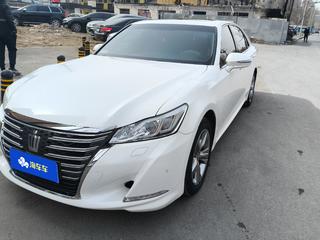 丰田皇冠 2.5L 自动 智享版 