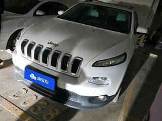 吉普自由光 2.0L 自动 优越版 