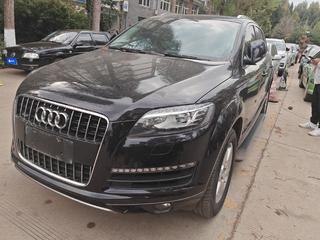 奥迪Q7 3.0T 自动 进取型 