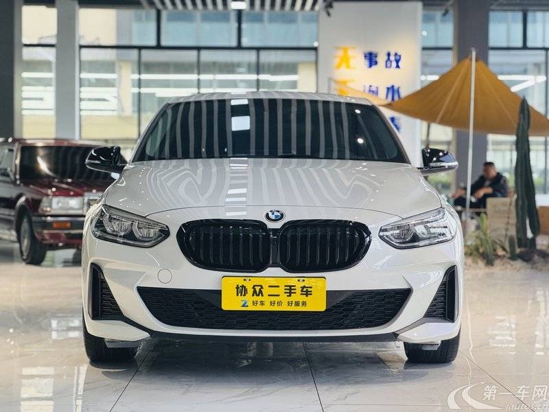 宝马1系 120i 2021款 1.5T 自动 改款M运动曜夜版 (国Ⅵ) 