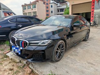 宝马5系 525i 2.0T 自动 改款二M运动套装 