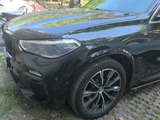 宝马X5 40i 