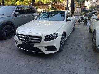 奔驰E级 E300L 2.0T 自动 运动时尚型 