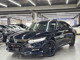 雅阁 1.5T 260TURBO豪华·星空限量版 