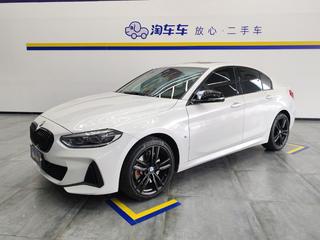 宝马1系 125i 2.0T 自动 改款M运动曜夜版 