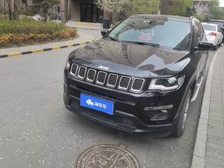 吉普指南者 1.3T 自动 220T精英版 