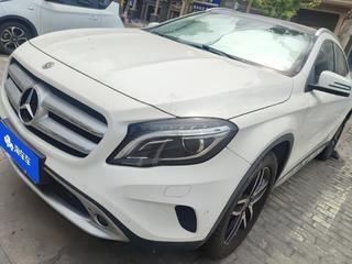 奔驰GLA 200 1.6T 自动 时尚型 