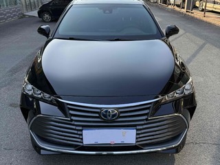 丰田亚洲龙 双擎 2.5L 自动 豪华版 