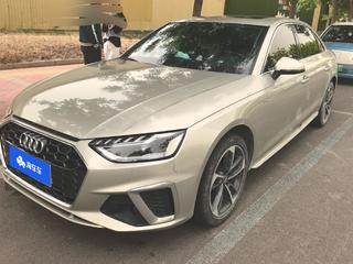 奥迪A4L 40TFSI 2.0T 自动 时尚动感型 