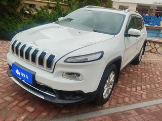 吉普自由光 2.4L 自动 专业版 