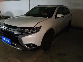 三菱欧蓝德 2.4L 自动 致享版 