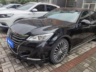 丰田皇冠 2.0T 