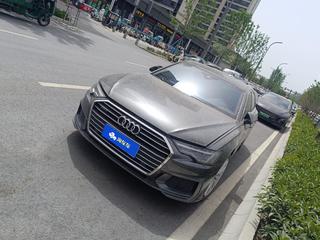 奥迪A6L 45TFSI 2.0T 自动 臻选动感型 