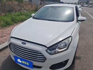 福特福睿斯 1.5L 手动 舒适型 