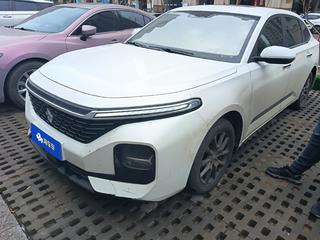 宝骏RC-5 1.5L 手动 智耀精英型 
