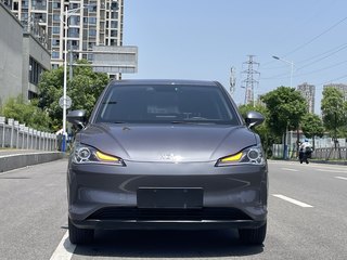 哪吒V 0.0T 自动 长续航智享版 