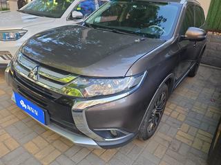 三菱欧蓝德 2.0L 自动 嘉乐版 