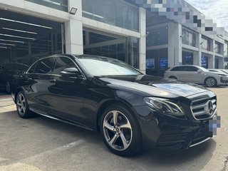 奔驰E级 E260L 运动型4MATIC 