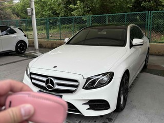 奔驰E级 E200L 运动型改款 