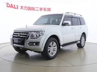 三菱帕杰罗 V97 3.8L 自动 GLS中东版平行进口 