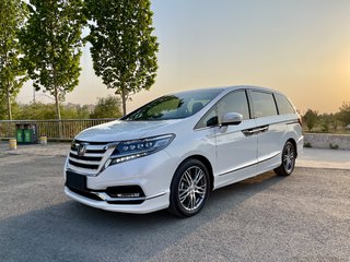艾力绅 2.0L 至尊版 