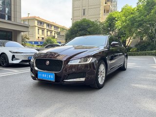 捷豹XFL 2.0T 