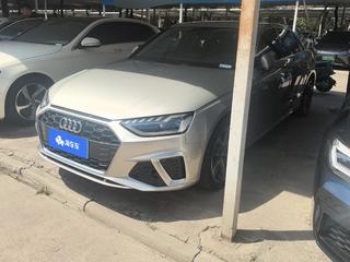 奥迪A4L 40TFSI 2.0T 自动 时尚动感型 