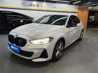 宝马1系 120i 1.5T 自动 M运动曜夜版 