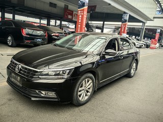 帕萨特 1.8T 330TSI尊荣版 