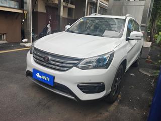 比亚迪宋 1.5T 手动 智联进享型 