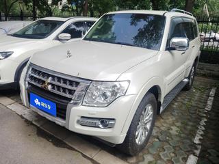 帕杰罗 3.8L 旗舰天窗版 