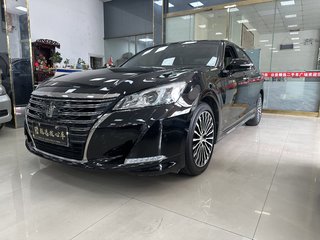 丰田皇冠 2.0T 自动 运动版 