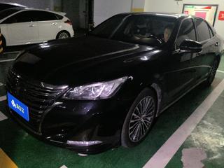 丰田皇冠 2.0T 
