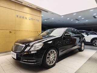 奔驰E级 E260 优雅型 