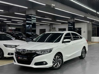 凌派 1.0T 豪华版 